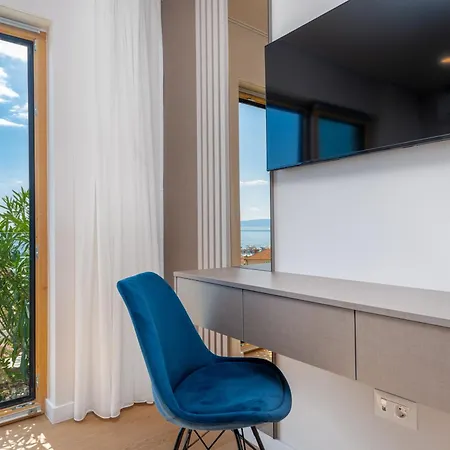 Luxury Adria Sea & Mountain View شقة